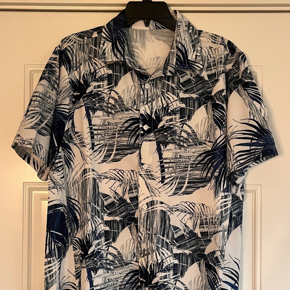 Born Primitive Short Sleeve Button-Down - White/Navy Palm (M)